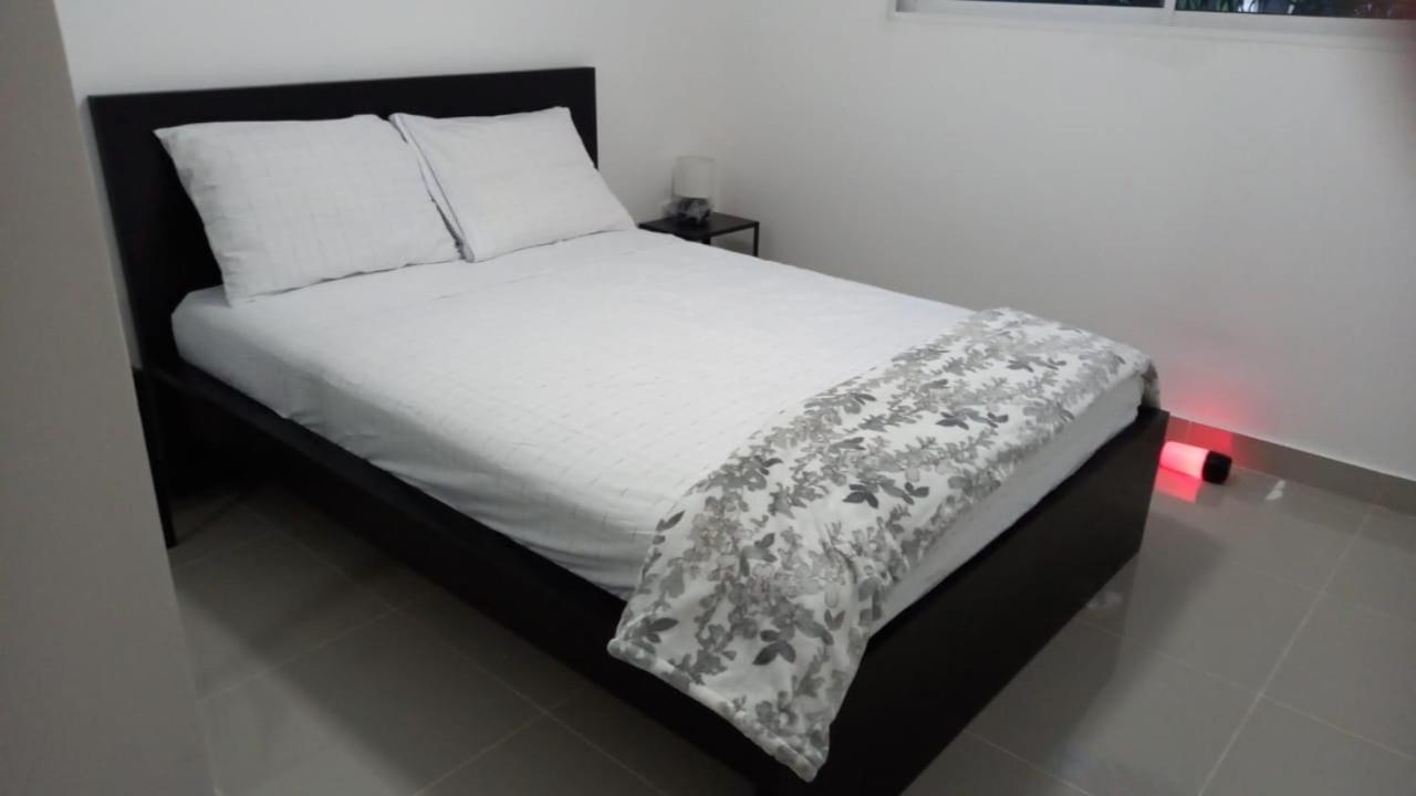 Your Space Piscina, Parque Infantil, 3 Habitaciones , Res Breezes Santiago ซานติอาโก เด ลอสกาบาเญโรส ภายนอก รูปภาพ
