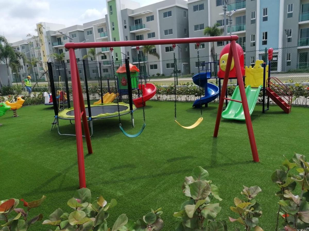 Your Space Piscina, Parque Infantil, 3 Habitaciones , Res Breezes Santiago ซานติอาโก เด ลอสกาบาเญโรส ภายนอก รูปภาพ