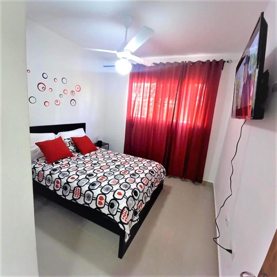 Your Space Piscina, Parque Infantil, 3 Habitaciones , Res Breezes Santiago ซานติอาโก เด ลอสกาบาเญโรส ภายนอก รูปภาพ
